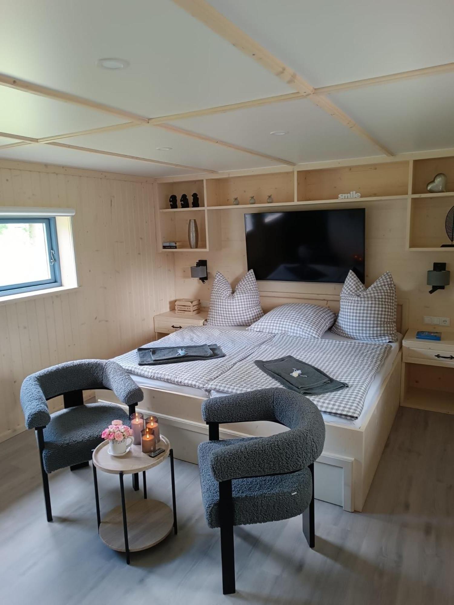 Tiny House & Alpaka-Erlebnis Im Ruhner Land - Naturidylle Pur Ziegendorf Екстериор снимка